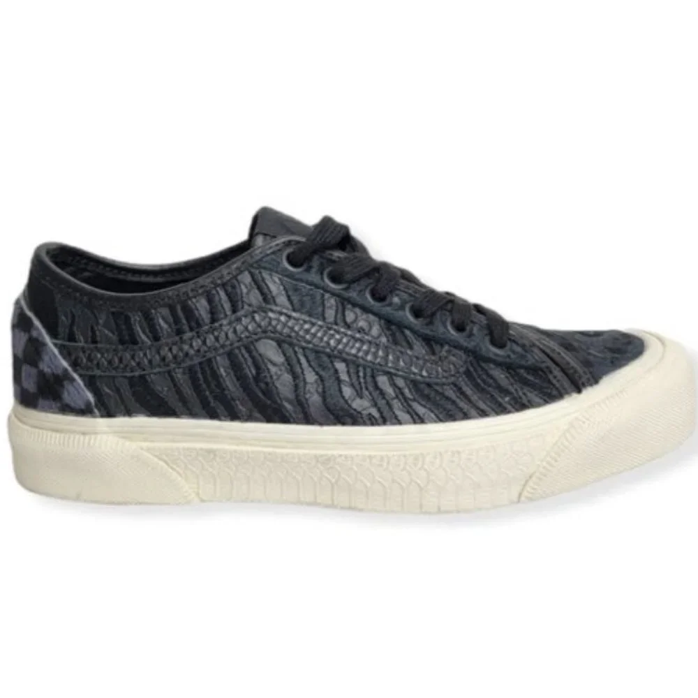 Vans x Billy’s Bess Ni Sneakers Limited Edition Leather Black Animal Size 6 NEW